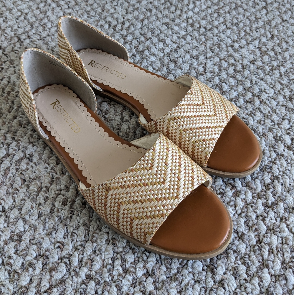 Restricted Shoes Size 9 Sandal